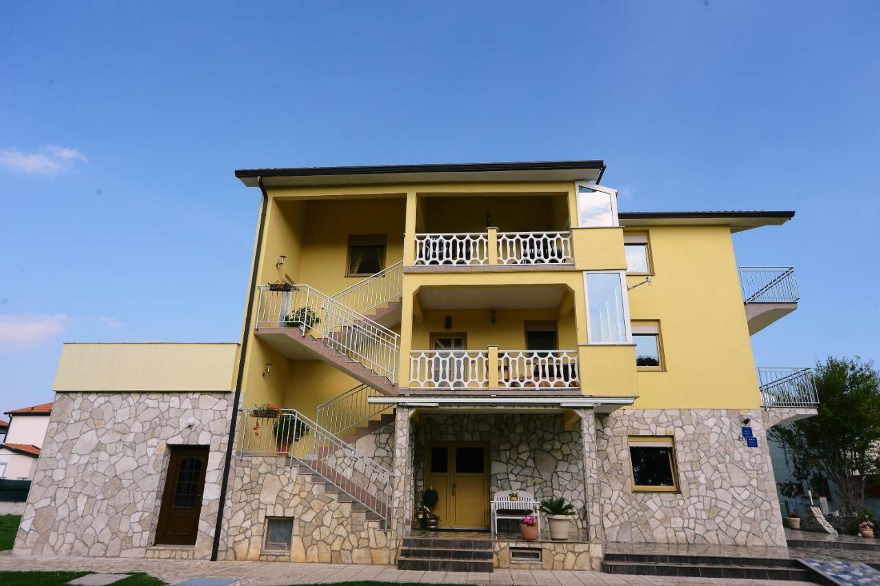 Ferienhaus Tomic Nedeščina 외부 사진
