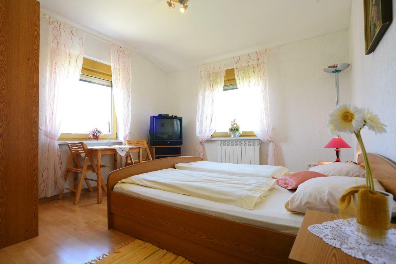 Ferienhaus Tomic Nedeščina 외부 사진
