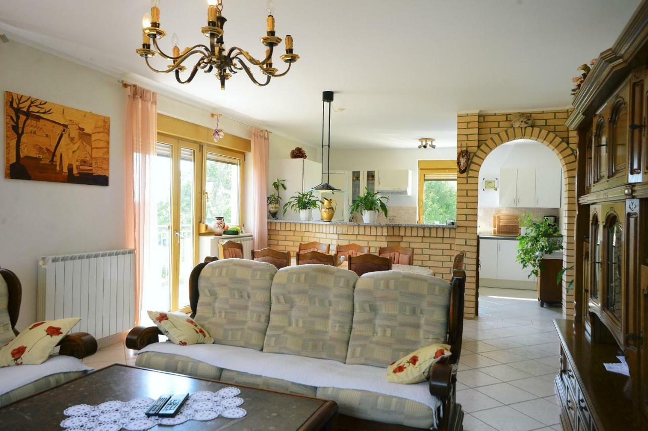 Ferienhaus Tomic Nedeščina 외부 사진