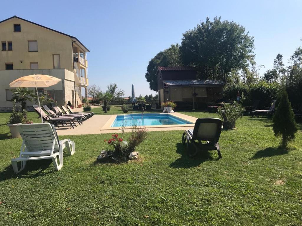 Ferienhaus Tomic Nedeščina 외부 사진